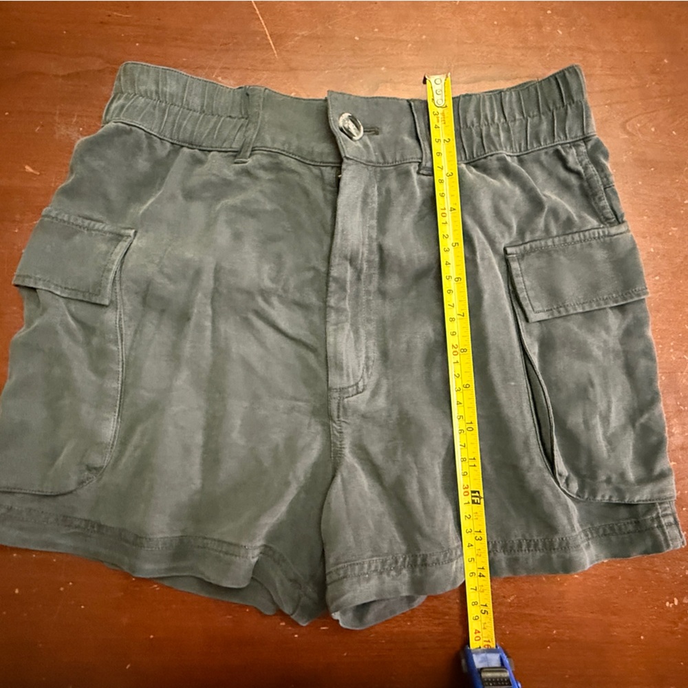 Treasure and bond gray button cargo shorts small made in India Beachy nautical